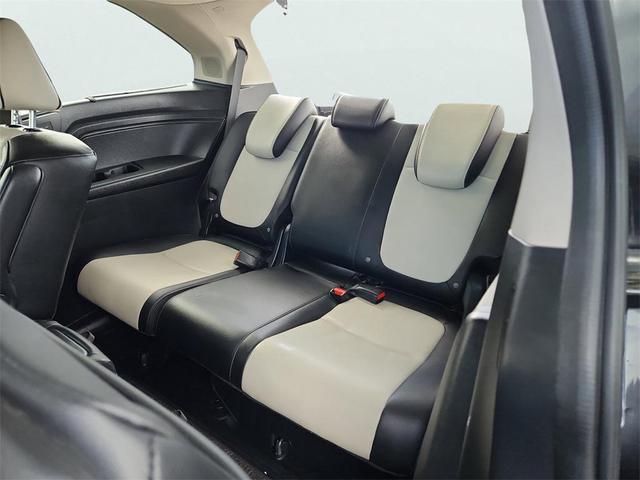 Photo of 2025 Gray Honda Odyssey