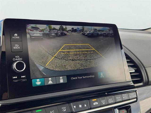 Photo of 2025 Gray Honda Odyssey