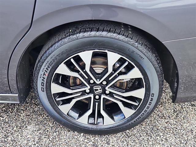 Photo of 2025 Gray Honda Odyssey