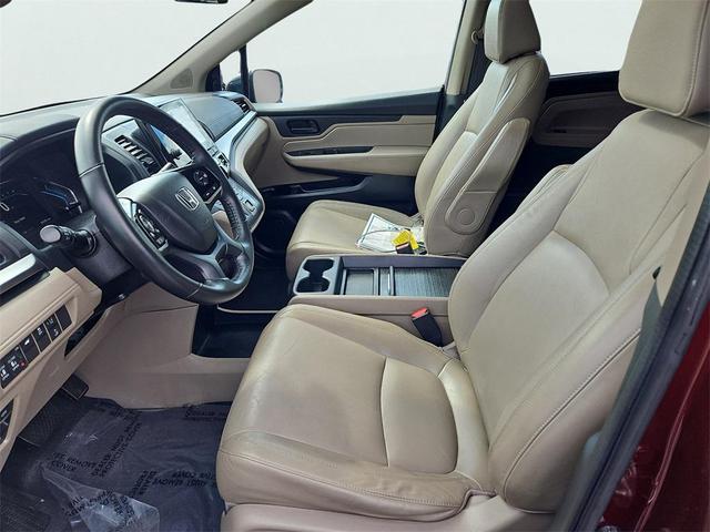 Photo of 2019 Deep Scarlet Pearl Honda Odyssey