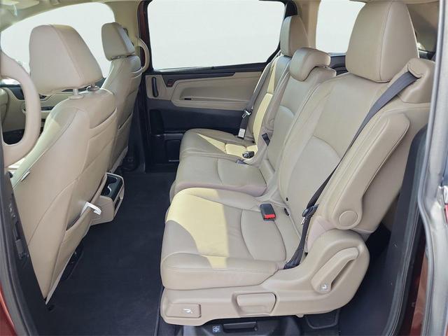 Photo of 2019 Deep Scarlet Pearl Honda Odyssey