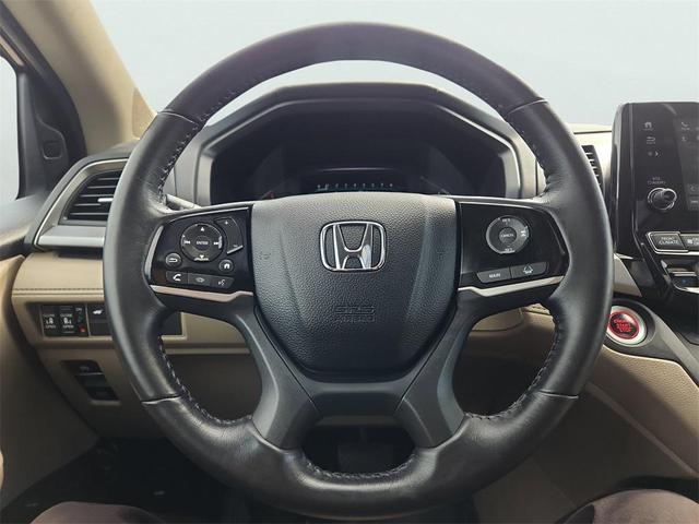 Photo of 2019 Deep Scarlet Pearl Honda Odyssey