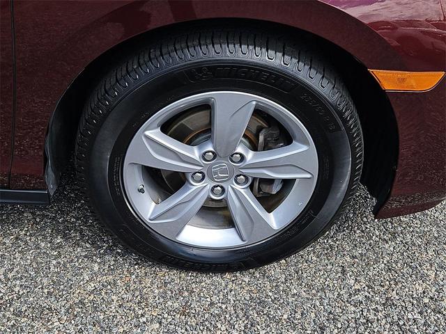 Photo of 2019 Deep Scarlet Pearl Honda Odyssey