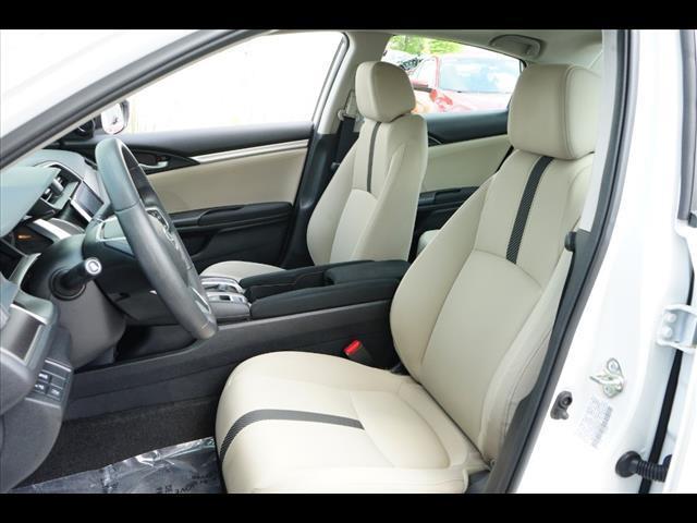 Photo of 2017 White Honda Civic