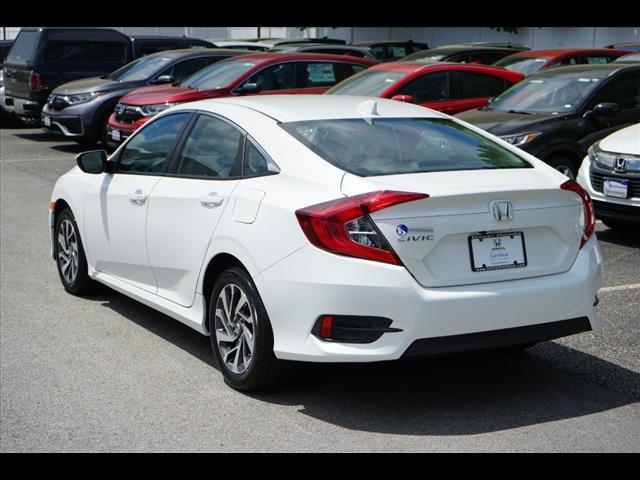 Photo of 2017 White Honda Civic