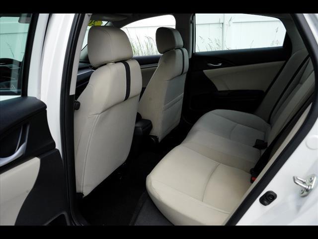 Photo of 2017 White Honda Civic