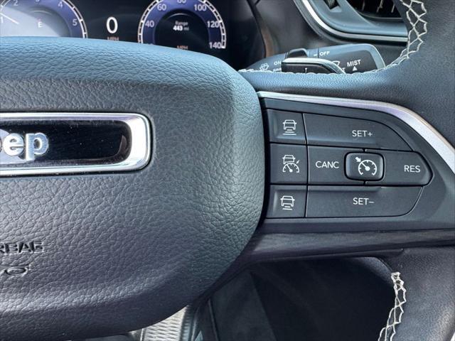 Photo of 2024 Silver Zynith Jeep Grand Cherokee L