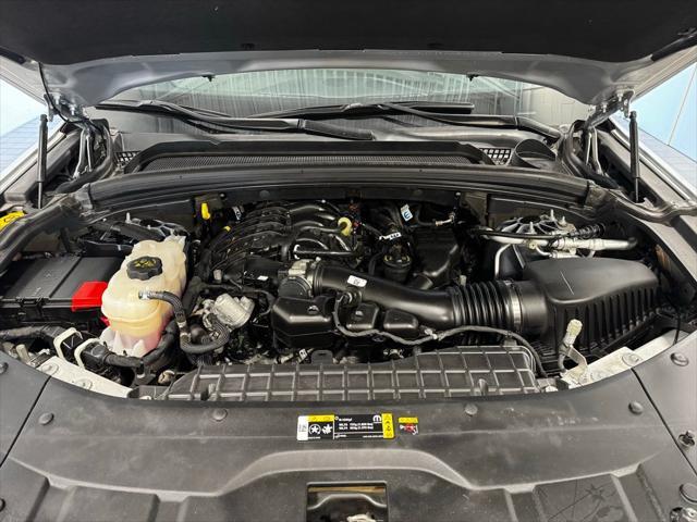 Photo of 2024 Silver Zynith Jeep Grand Cherokee L