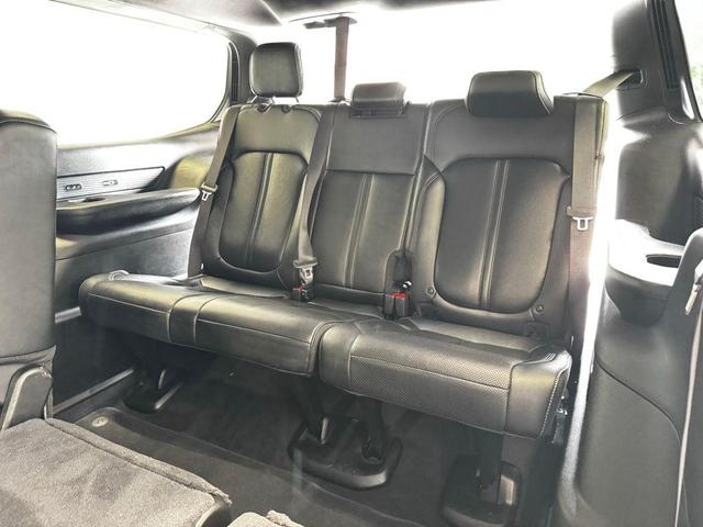 Photo of 2024 River Rock Jeep Wagoneer