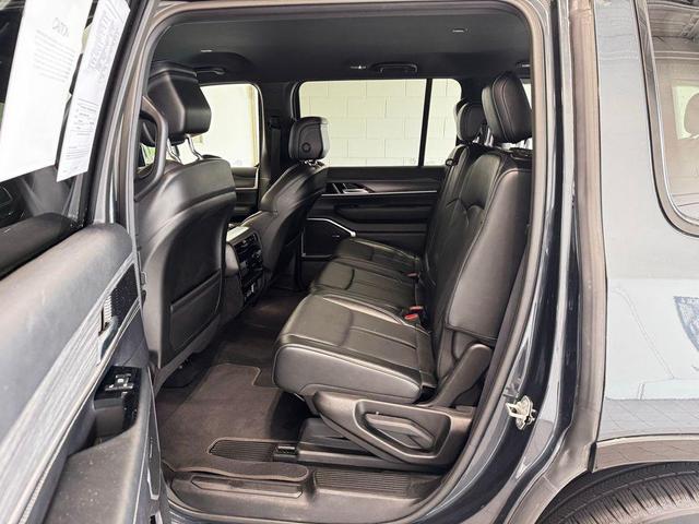 Photo of 2024 River Rock Jeep Wagoneer