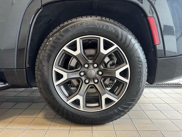 Photo of 2024 River Rock Jeep Wagoneer