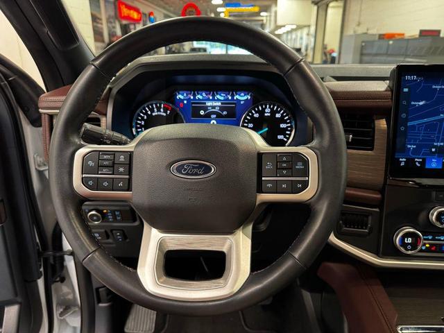 Photo of 2024 OXFORD WHITE Ford Expedition Max