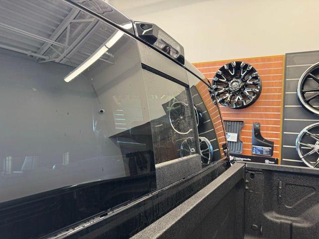 Photo of 2025 Diamond Black Crystal Pearlcoat RAM 2500