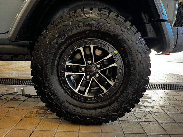 Photo of 2025 Anvil Clearcoat Jeep Wrangler