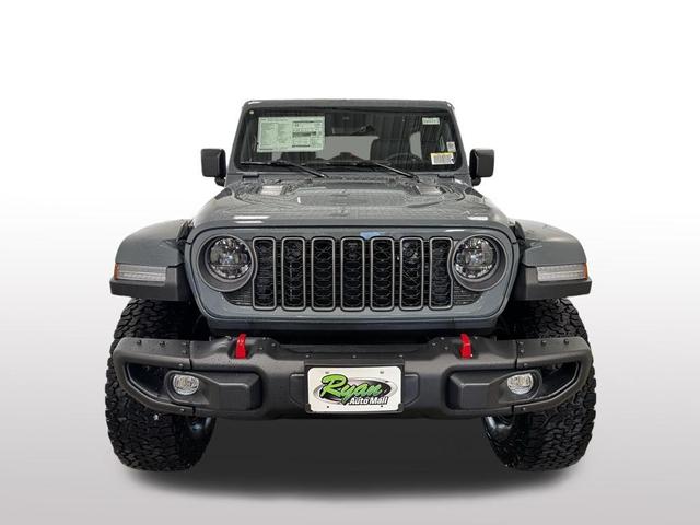 Photo of 2025 Anvil Clearcoat Jeep Wrangler