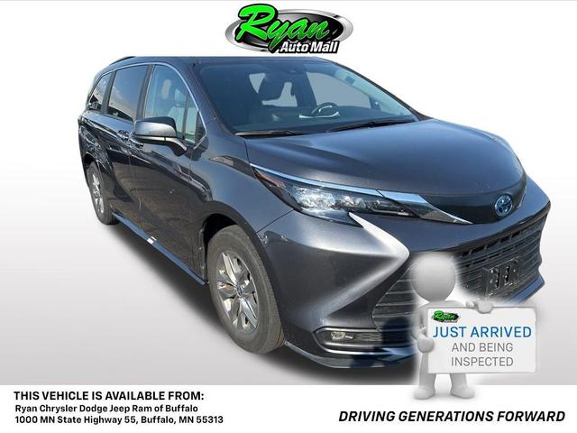 Photo of 2025 Magnetic Gray Metallic Toyota Sienna