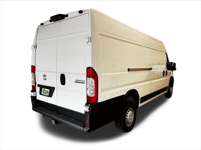 Photo of 2025 Bright White Clearcoat RAM ProMaster 3500