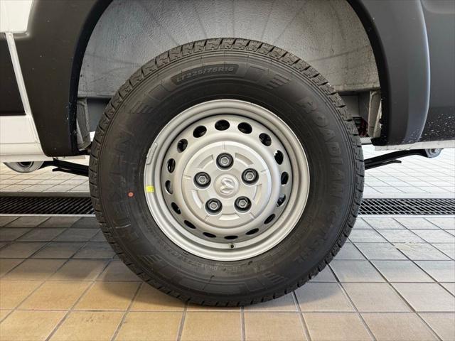 Photo of 2025 Bright White Clearcoat RAM ProMaster 3500