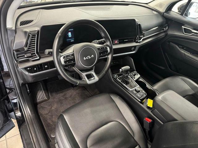 Photo of 2023 Ebony Black Kia Sportage