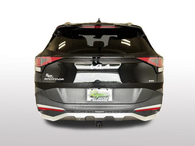 Photo of 2023 Ebony Black Kia Sportage
