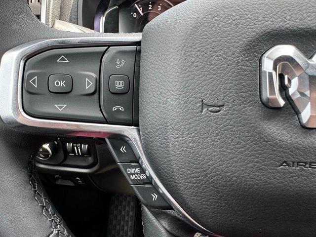 Photo of 2025 Bright White Clearcoat RAM 1500