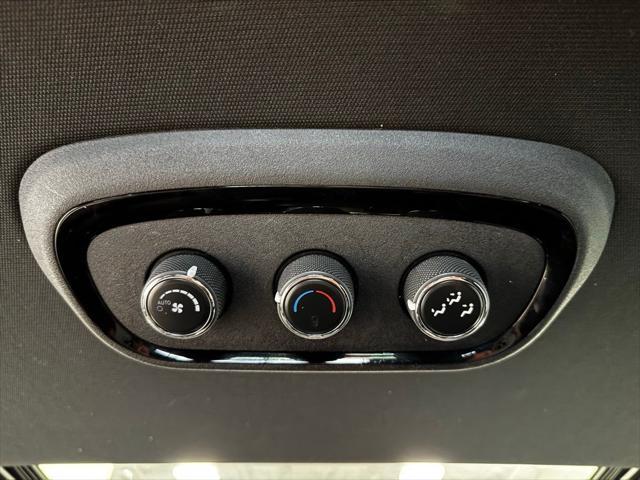 Photo of 2023 DB Black Crystal Clearcoat Dodge Durango