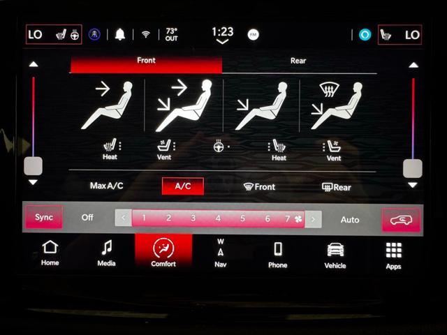 Photo of 2023 DB Black Crystal Clearcoat Dodge Durango