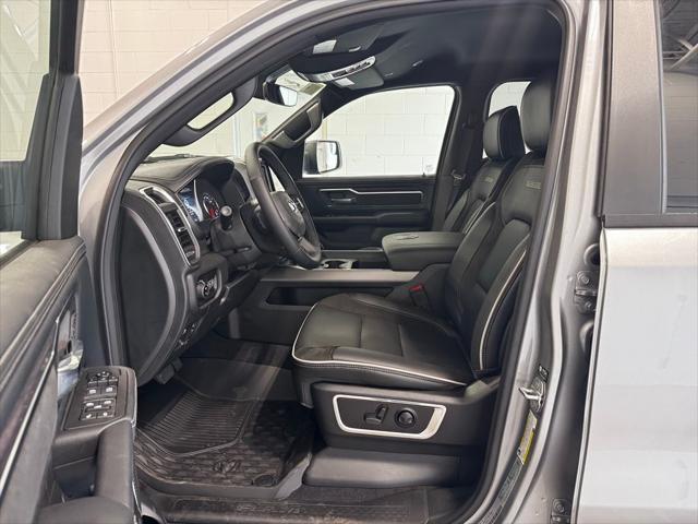 Photo of 2025 Billet Silver Metallic Clearcoat RAM 1500