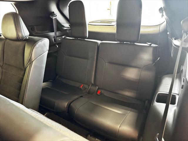 Photo of 2024 Black Mitsubishi Outlander
