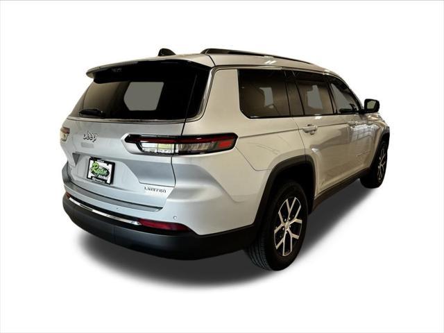 Photo of 2024 Silver Zynith Jeep Grand Cherokee L