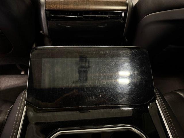 Photo of 2023 Bright White Clearcoat Jeep Grand Wagoneer