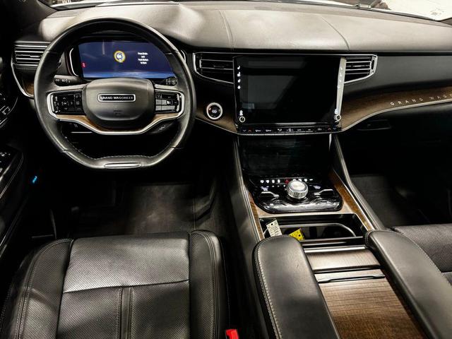 Photo of 2023 Bright White Clearcoat Jeep Grand Wagoneer