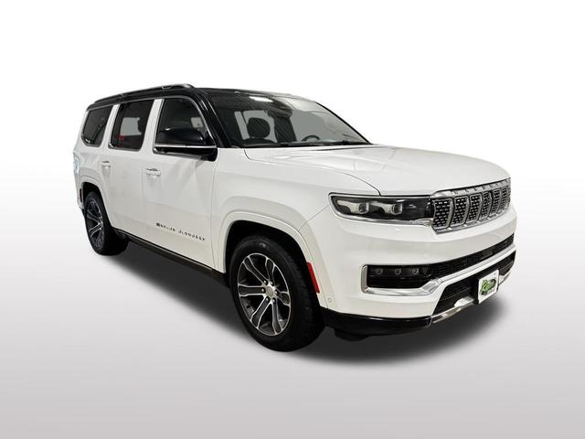 Photo of 2023 Bright White Clearcoat Jeep Grand Wagoneer
