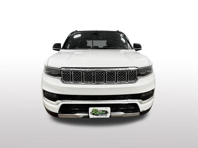 Photo of 2023 Bright White Clearcoat Jeep Grand Wagoneer