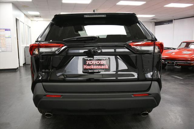 Photo of 2022 Midnight Black Metallic Toyota RAV4