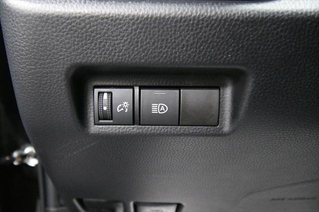 Photo of 2022 Midnight Black Metallic Toyota RAV4