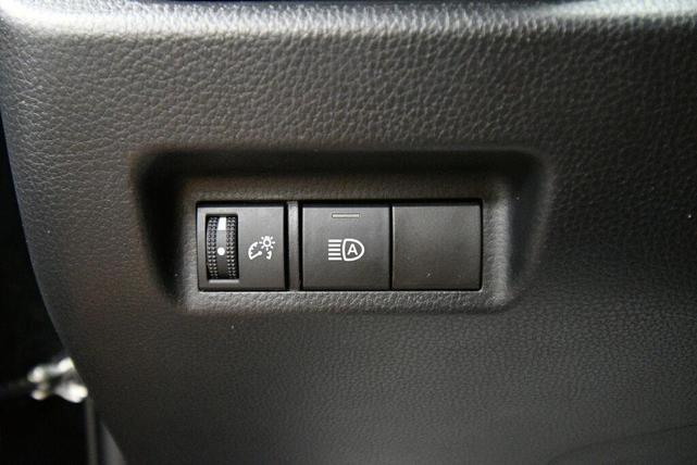 Photo of 2022 Midnight Black Metallic Toyota RAV4