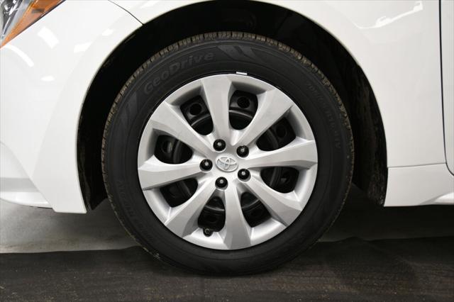 Photo of 2022 White Toyota Corolla