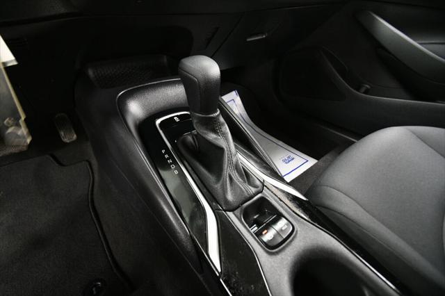 Photo of 2022 White Toyota Corolla