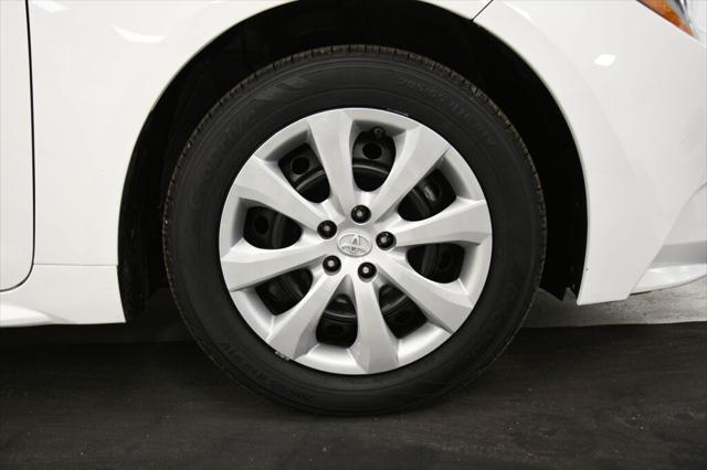 Photo of 2022 White Toyota Corolla