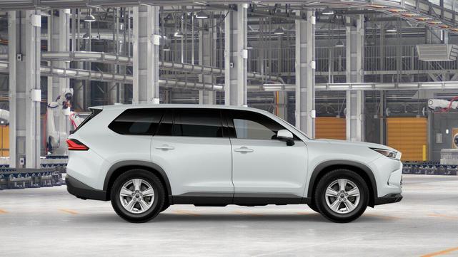 Photo of 2026 Wind Chill Pearl Toyota Highlander