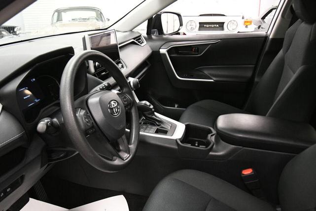 Photo of 2024 Silver Sky Toyota RAV4