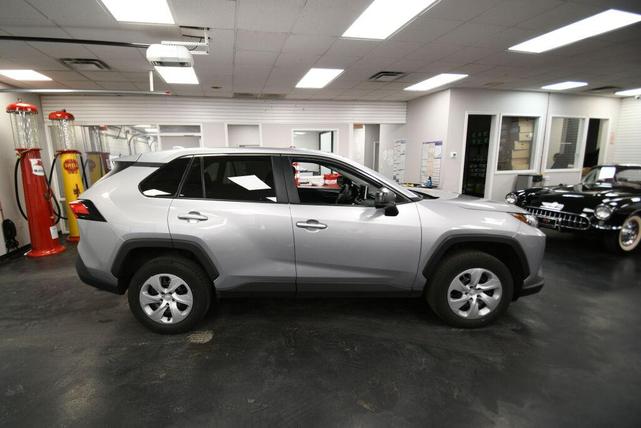 Photo of 2024 Silver Sky Toyota RAV4