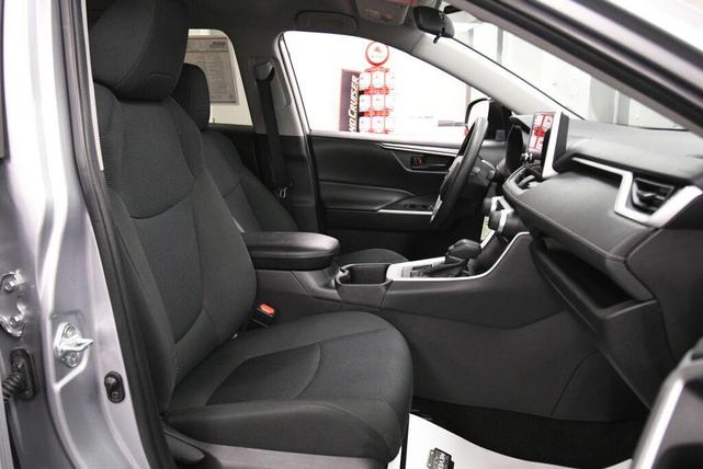 Photo of 2024 Silver Sky Toyota RAV4