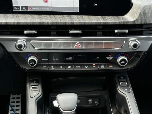 Photo of 2025 Everlasting Silver Kia Telluride