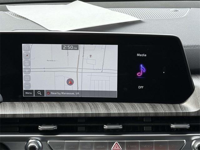 Photo of 2025 Everlasting Silver Kia Telluride