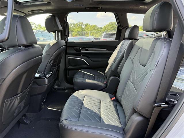 Photo of 2025 Gray Kia Telluride