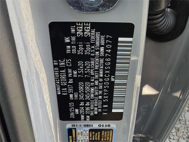 Photo of 2025 Gray Kia Telluride
