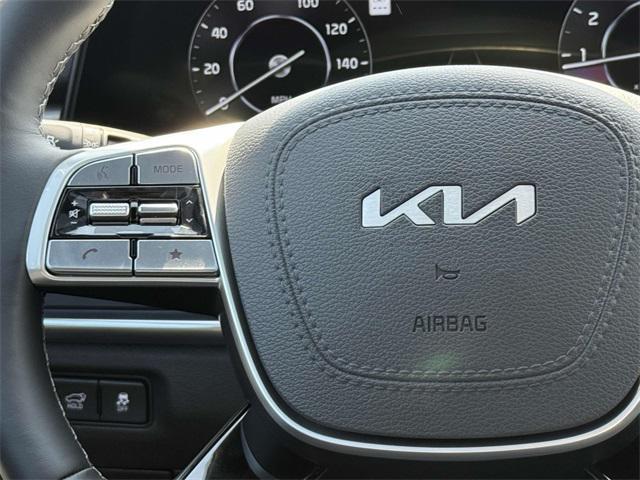 Photo of 2025 Gray Kia Telluride