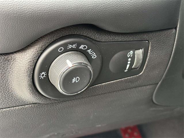 Photo of 2021 White Knuckle Clearcoat Dodge Durango
